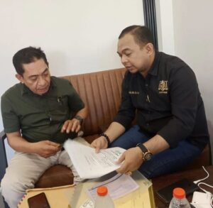 Fadli M Leo, S.I.Pem., S.H (kanan)