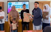 IMG-20260625-WA0043 Kepala Desa Kale Komara Berikan Apresiasi dan Hadiah Bagi Siswa Berprestasi SMPN 6 Polongbangkeng Timur