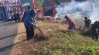 IMG-20260731-WA0055 Semarak HUT ke-81 RI, Warga dan Aparat Kelurahan Pappa Bergotong Royong Bersihkan Lingkungan