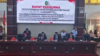 Ketua DPRD IKuti Bimtek, Paripurna APBD 2025 Ditunda Usai Perdebatan Antarfraksi Ketua DPRD IKuti Bimtek, Paripurna APBD 2025 Ditunda Usai Perdebatan Antarfraksi